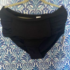 NWT Kona Sol bottoms only Xl